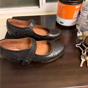 Black Mary Jane Shoes (Cobb Hill)